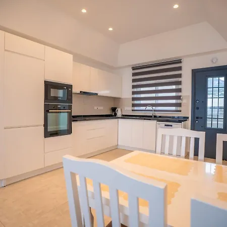 I7 Lighthouse With Private Pool Apartament *