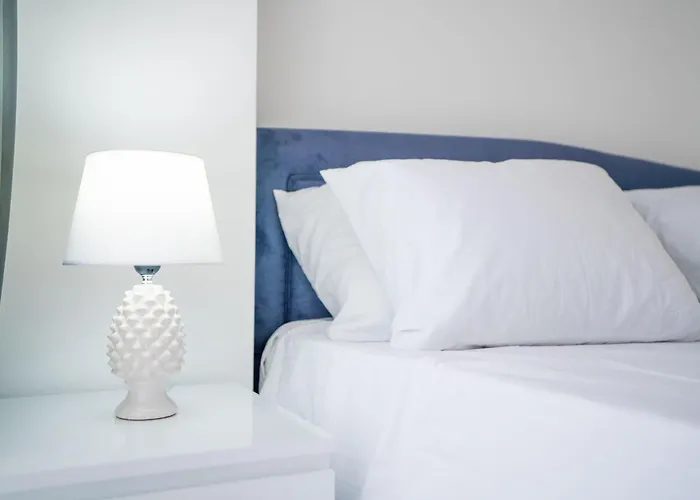 I7 Lighthouse With Private Pool Apartman Kerínia