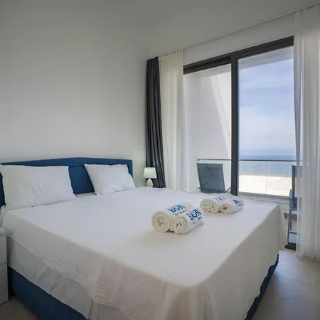 Stunning With Private Pool On Roof Terrace Apartment