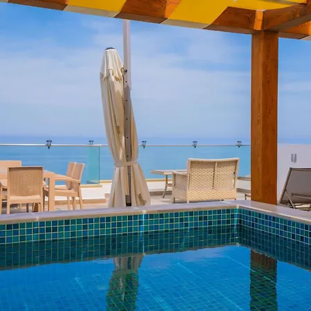 Apartment Stunning With Private Pool On Roof Terrace *