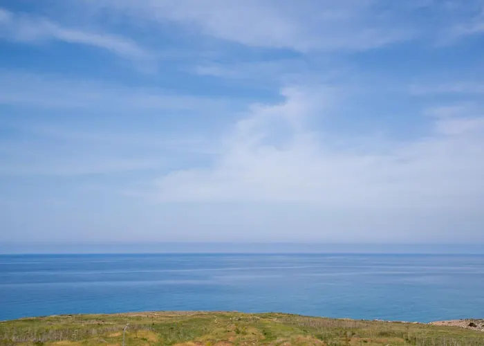 I7 Lighthouse With Private Pool 公寓 凯里尼亚