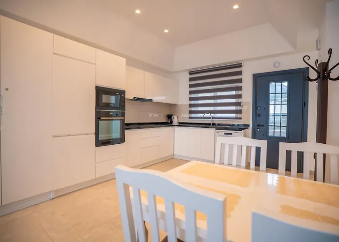 I7 Lighthouse With Private Pool Apartmán *