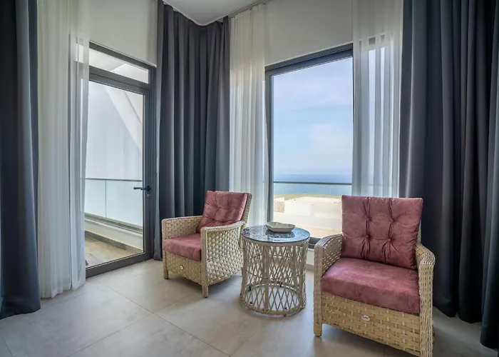 I7 Lighthouse With Private Pool * Kyrenia (Northern Cyprus)