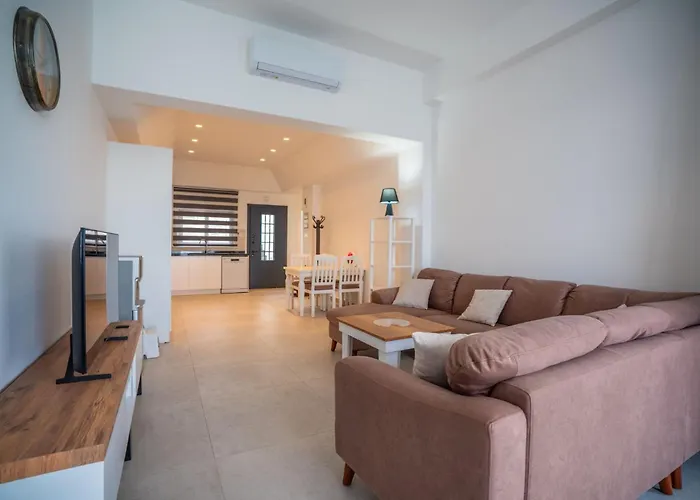 I7 Lighthouse With Private Pool Apartmán