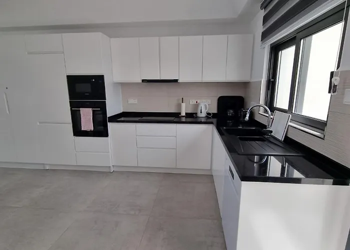 I7 Lighthouse With Private Pool * Kyrenia (Northern Cyprus)